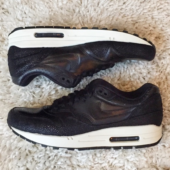 nike air max 1 leather nike air max 1 leather